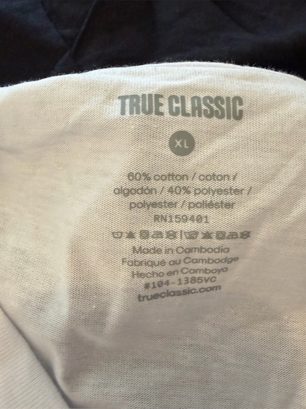 (4) True Classic Men's Short Sleeve V-Neck T-Shirt - White & Black - Picture 3 of 3